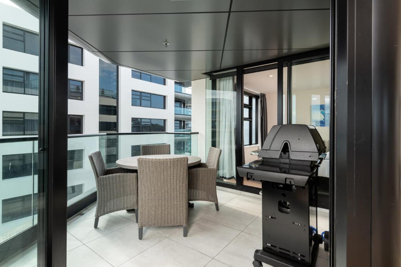 Superb Elevated Views Of Harbour With Heated Pool, Gym & Parking Apartamento Mount Maunganui Exterior foto