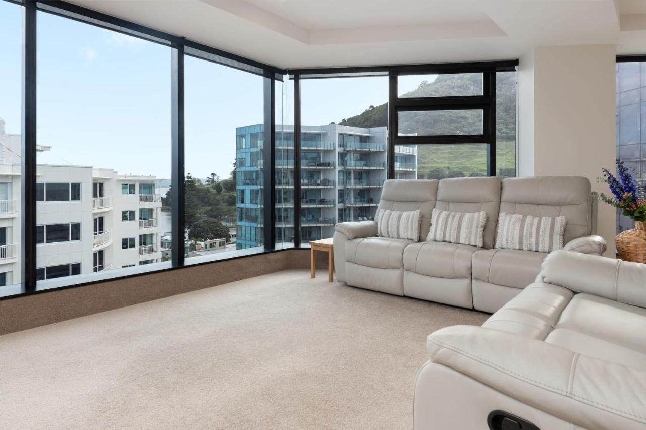 Superb Elevated Views Of Harbour With Heated Pool, Gym & Parking Apartamento Mount Maunganui Exterior foto
