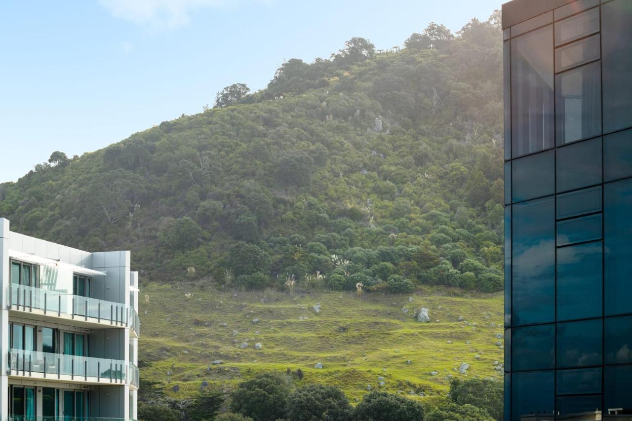 Superb Elevated Views Of Harbour With Heated Pool, Gym & Parking Apartamento Mount Maunganui Exterior foto