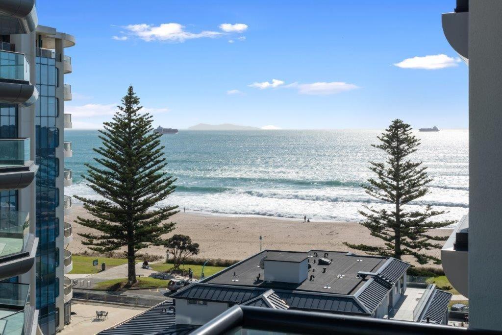Superb Elevated Views Of Harbour With Heated Pool, Gym & Parking Apartamento Mount Maunganui Exterior foto